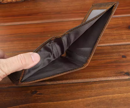 Slim RFID-blocking bifold wallet (Genuine leather)